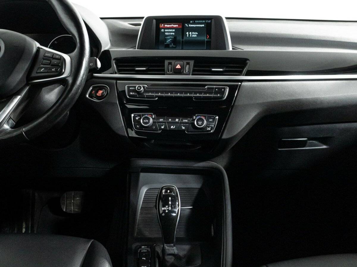 Б/У БМВ Икс1 2018 года. Фото: #13