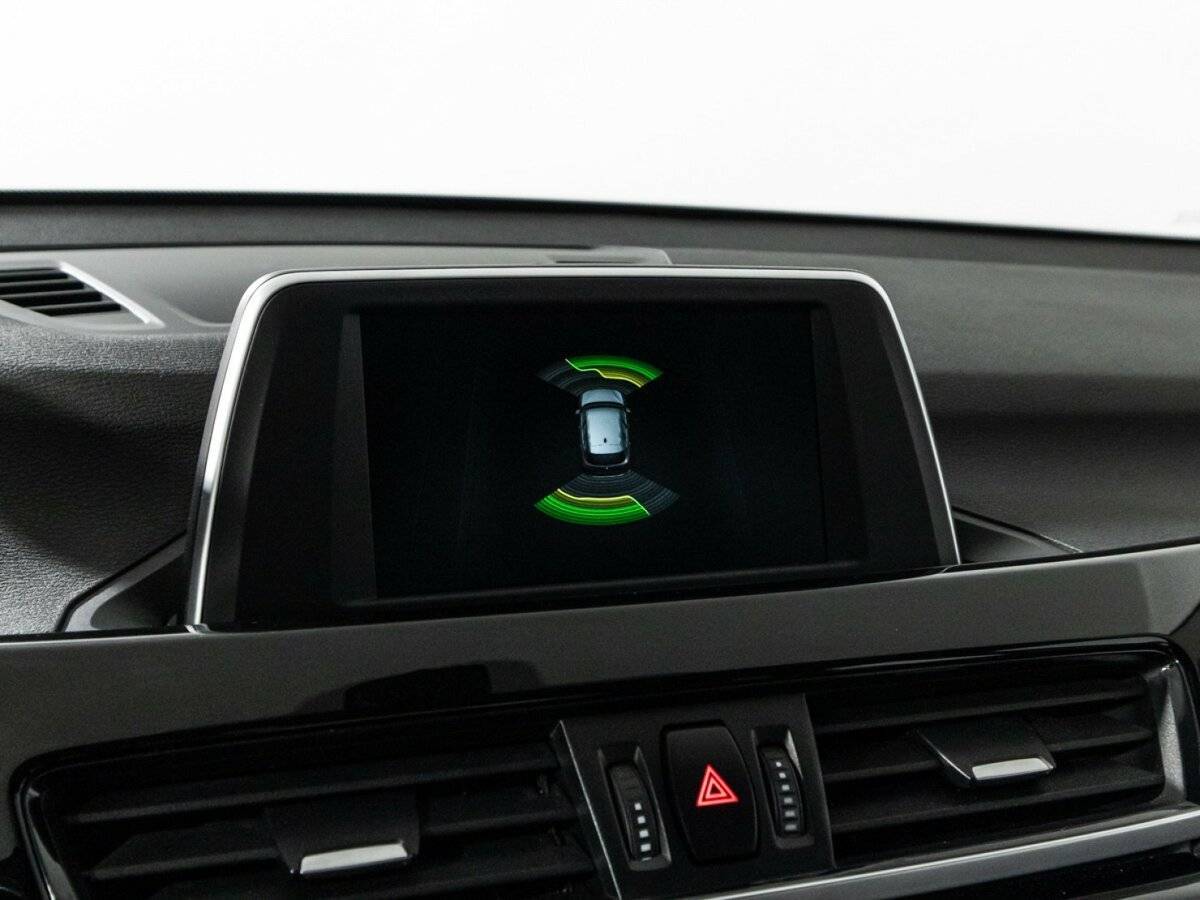 Б/У БМВ Икс1 2018 года. Фото: #16