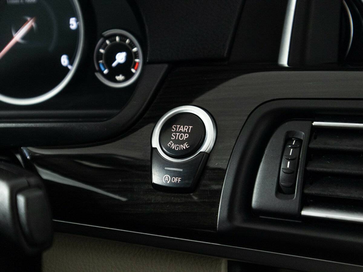 Б/У БМВ 5 серии 2016 года. Фото: #19