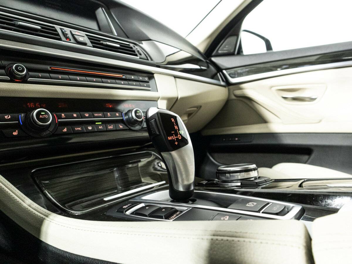 Б/У БМВ 5 серии 2016 года. Фото: #24