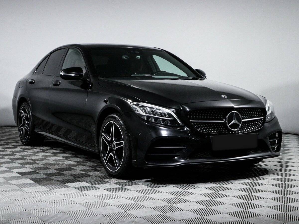 Б/У Мерседес-Бенц Ц-Класс 2018 года. Фото: #2