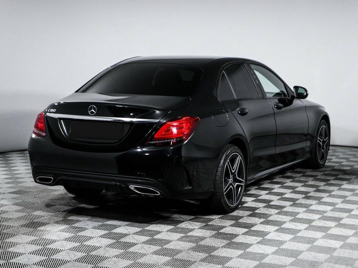 Б/У Мерседес-Бенц Ц-Класс 2018 года. Фото: #3