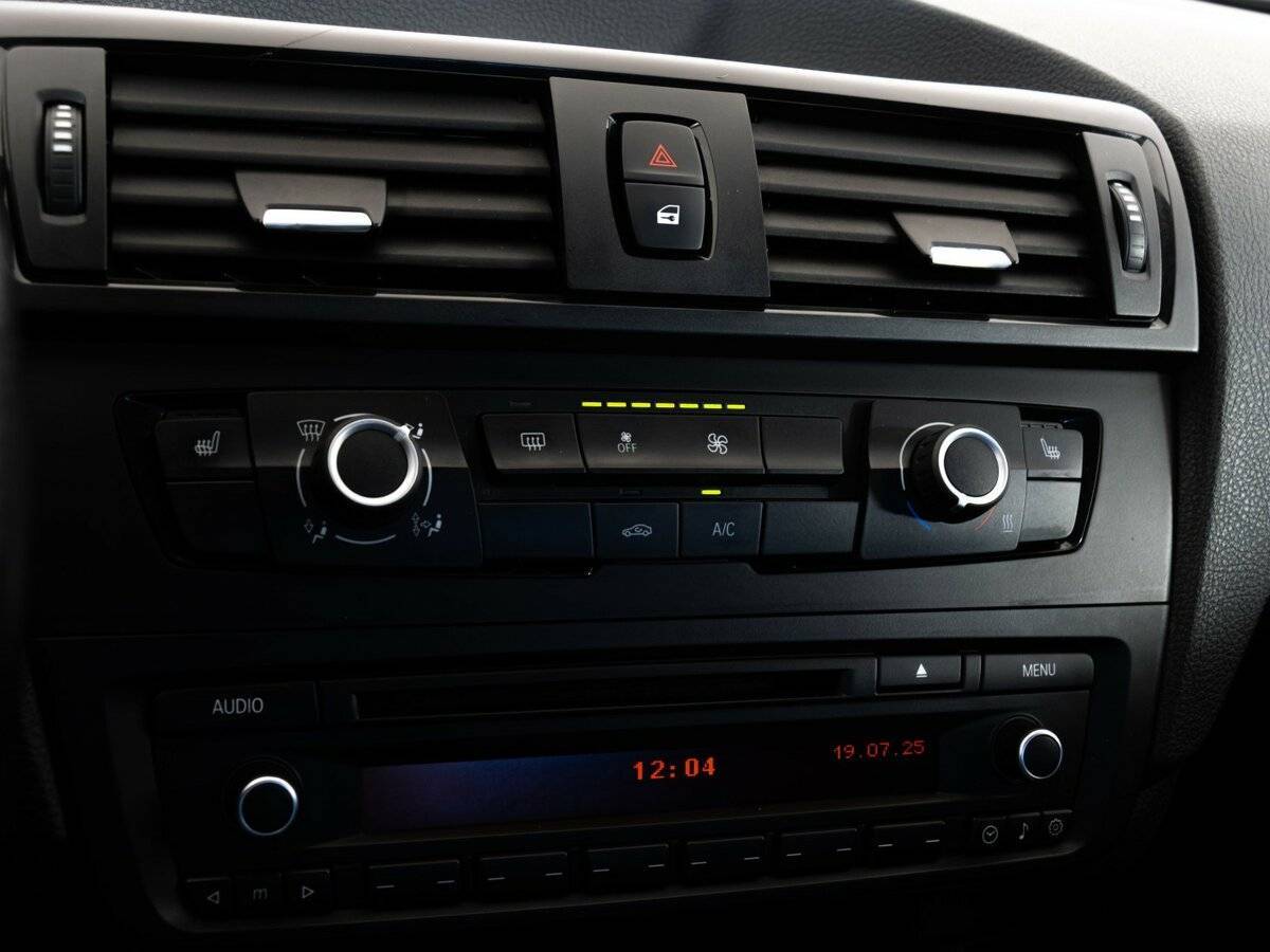 Б/У БМВ 1 серии 2013 года. Фото: #11