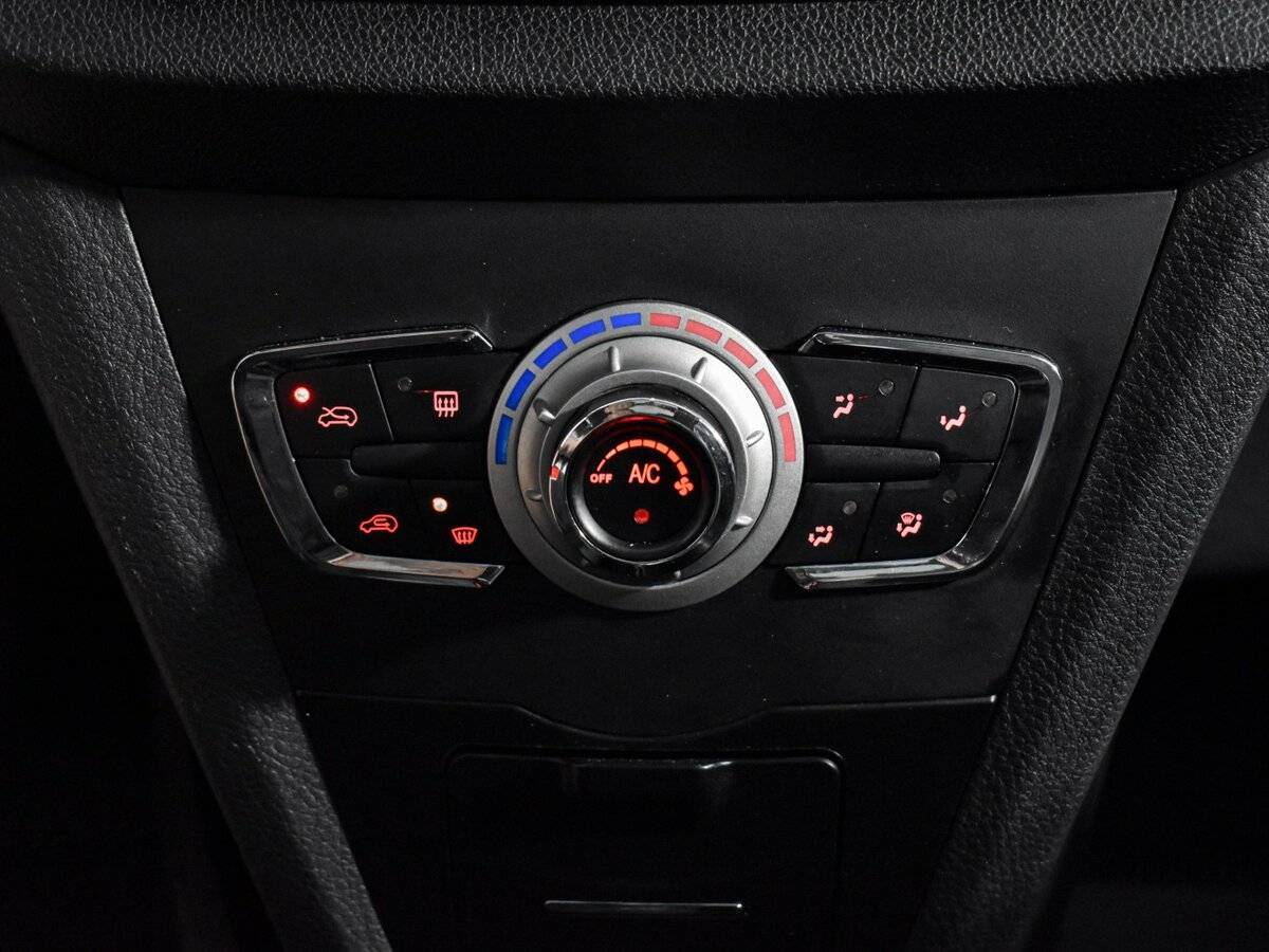 Б/У Лифан Икс50 2017 года. Фото: #11