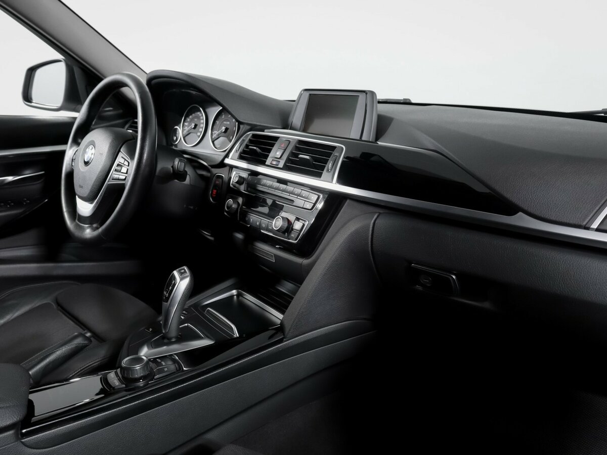 Б/У БМВ 3 серии 2016 года. Фото: #6