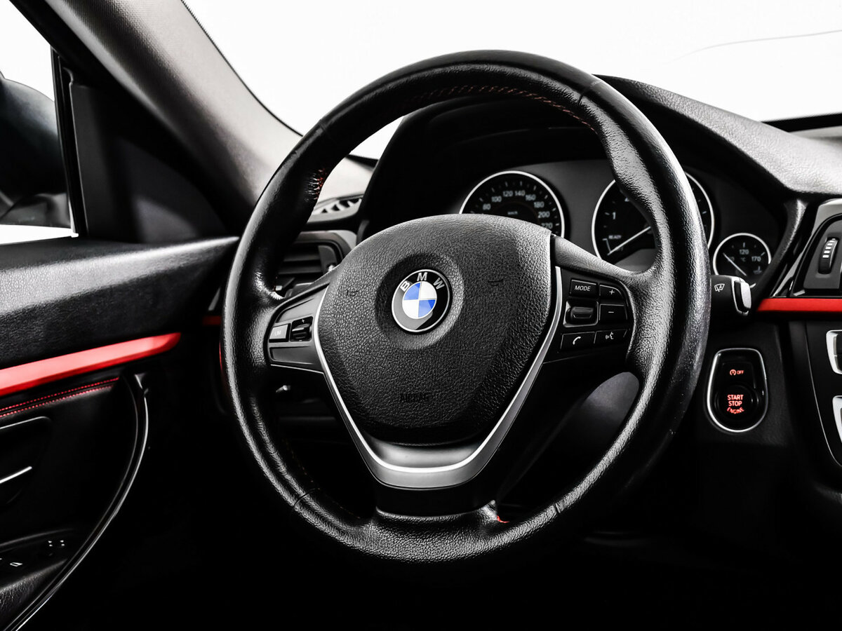 Б/У БМВ 3 серии 2015 года. Фото: #14