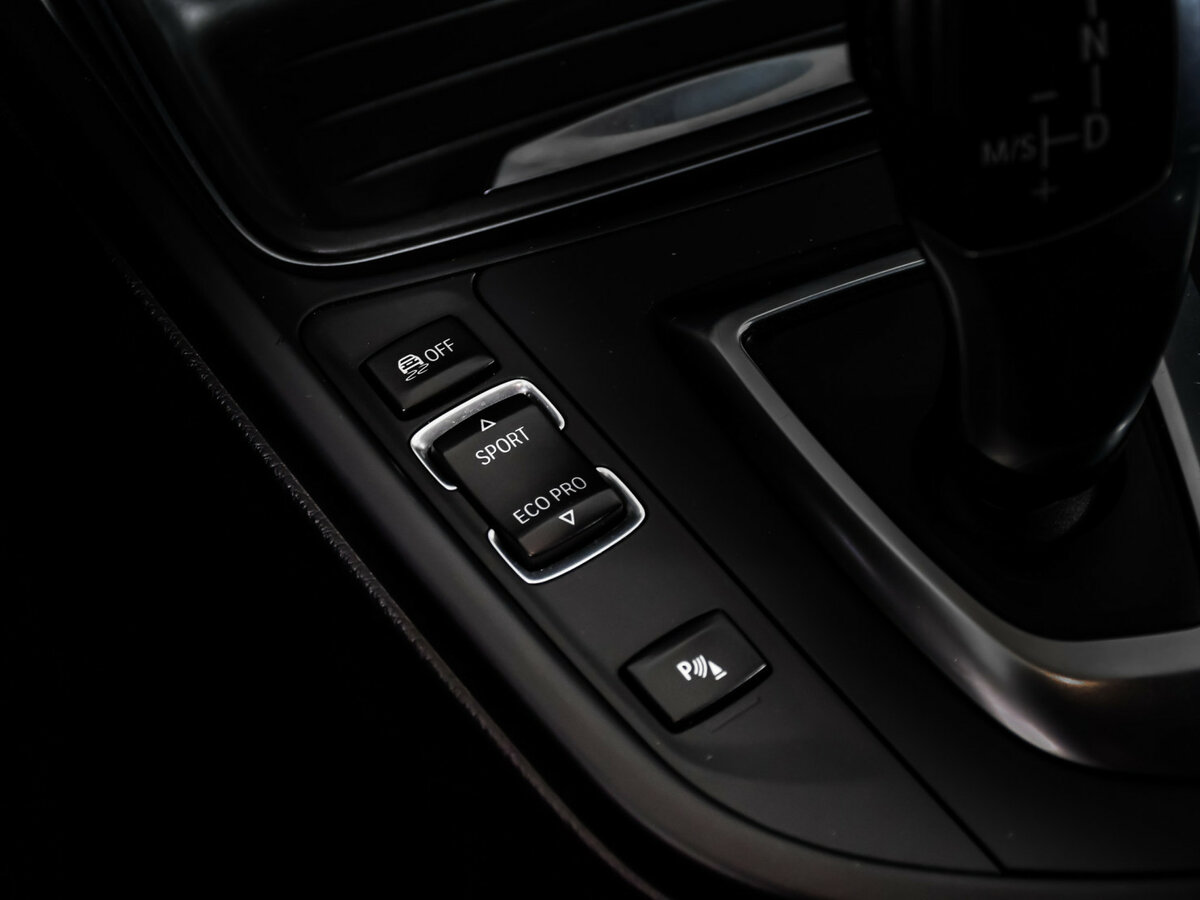 Б/У БМВ 3 серии 2015 года. Фото: #16