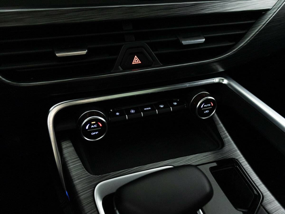 Б/У Джили Тугелла 2023 года. Фото: #17