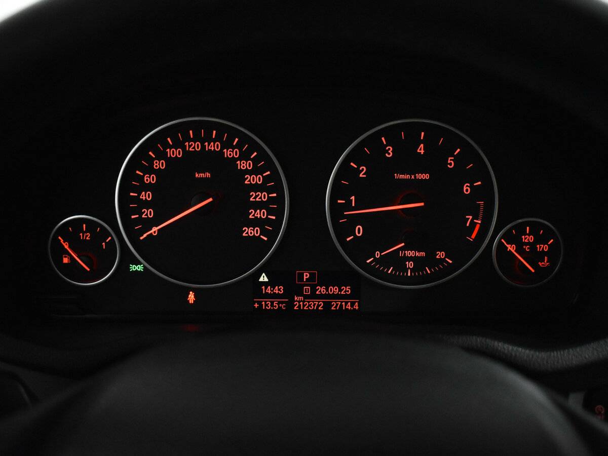 Б/У БМВ Икс3 2013 года. Фото: #19