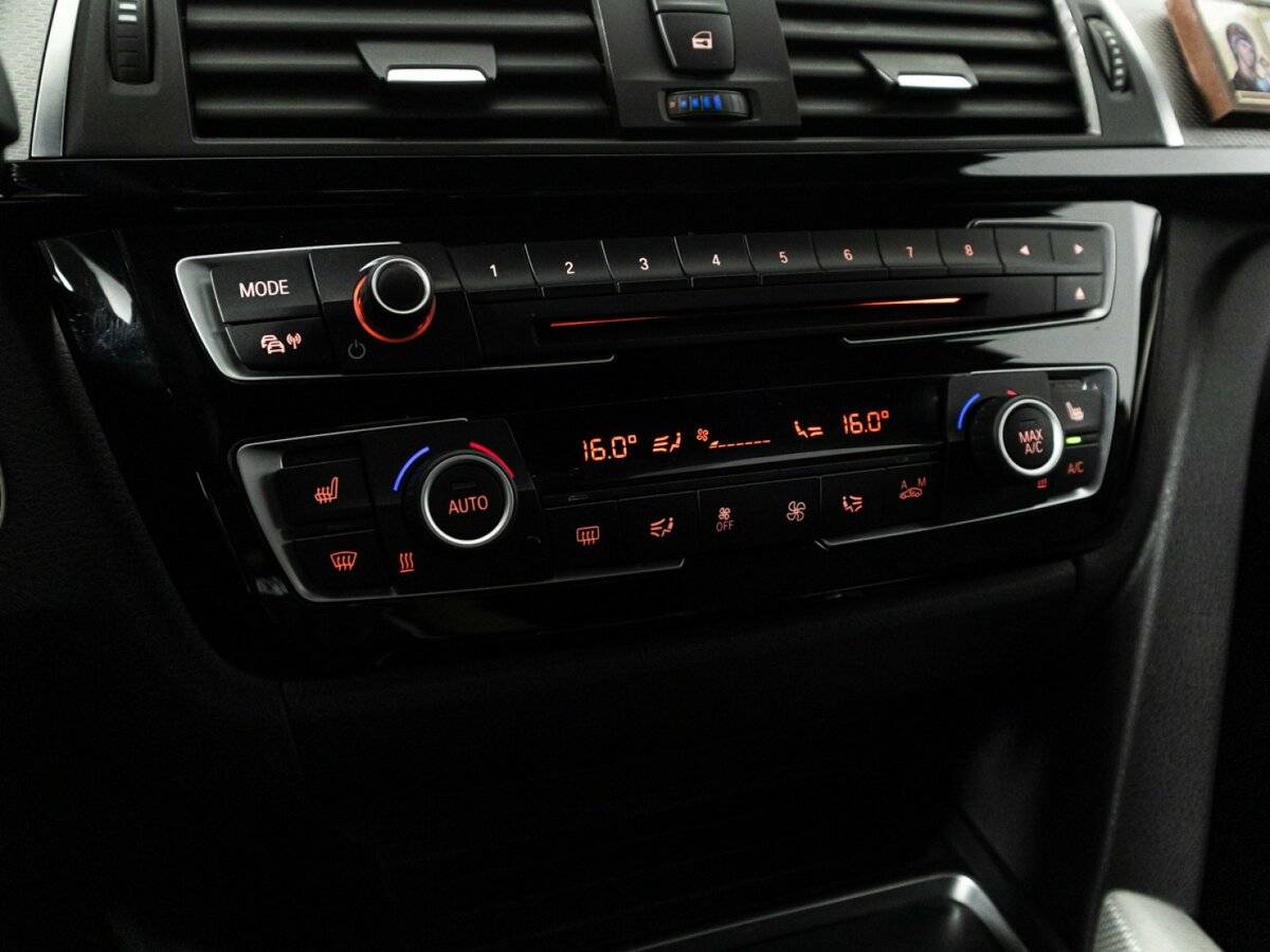 Б/У БМВ 3 серии 2016 года. Фото: #16