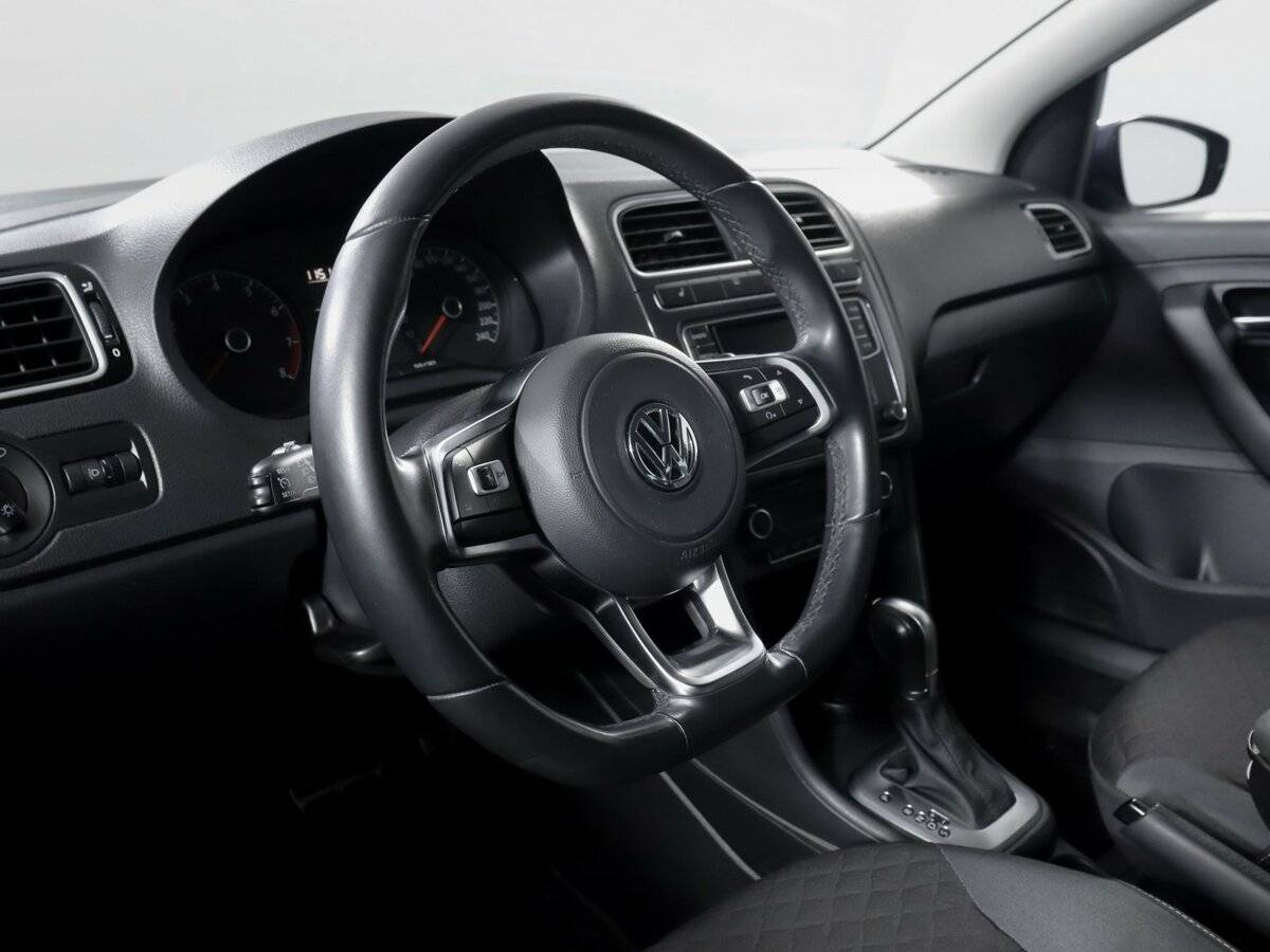 Б/У Фольксваген Поло 2018 года. Фото: #10