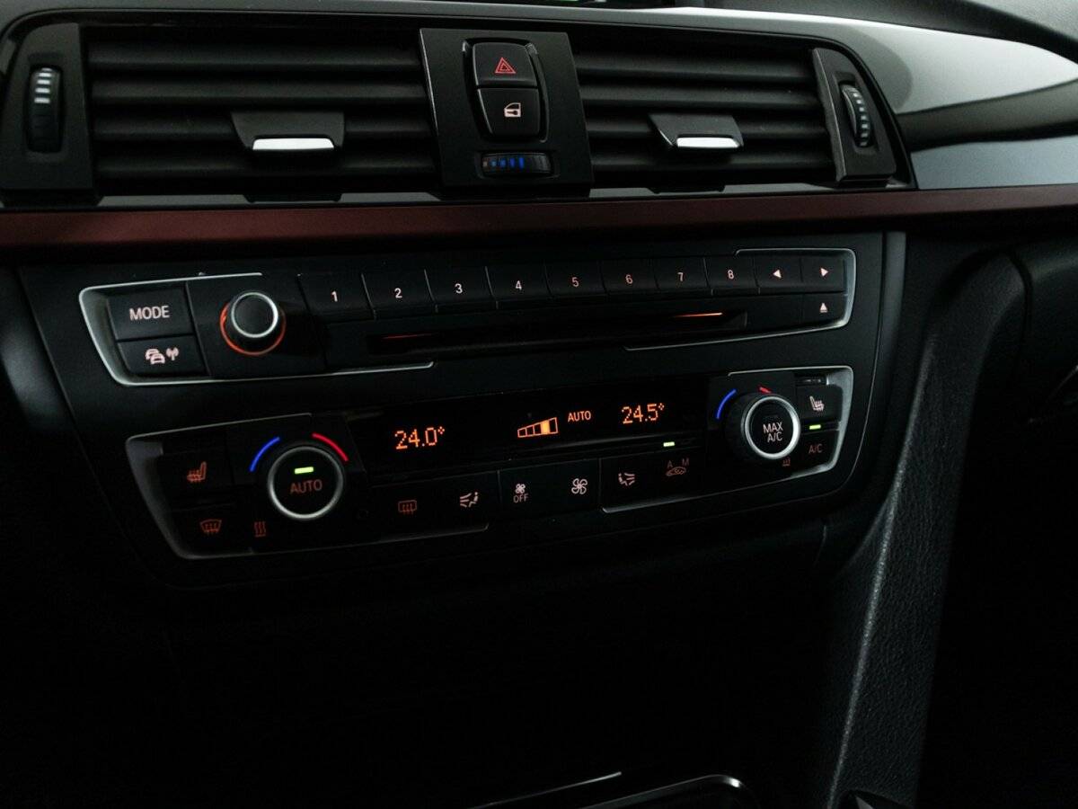 Б/У БМВ 3 серии 2013 года. Фото: #14