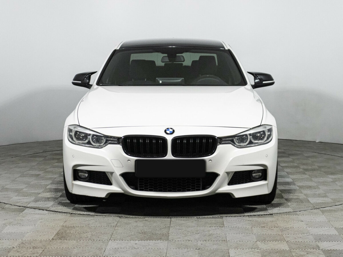 Б/У БМВ 3 серии 2017 года. Фото: #1