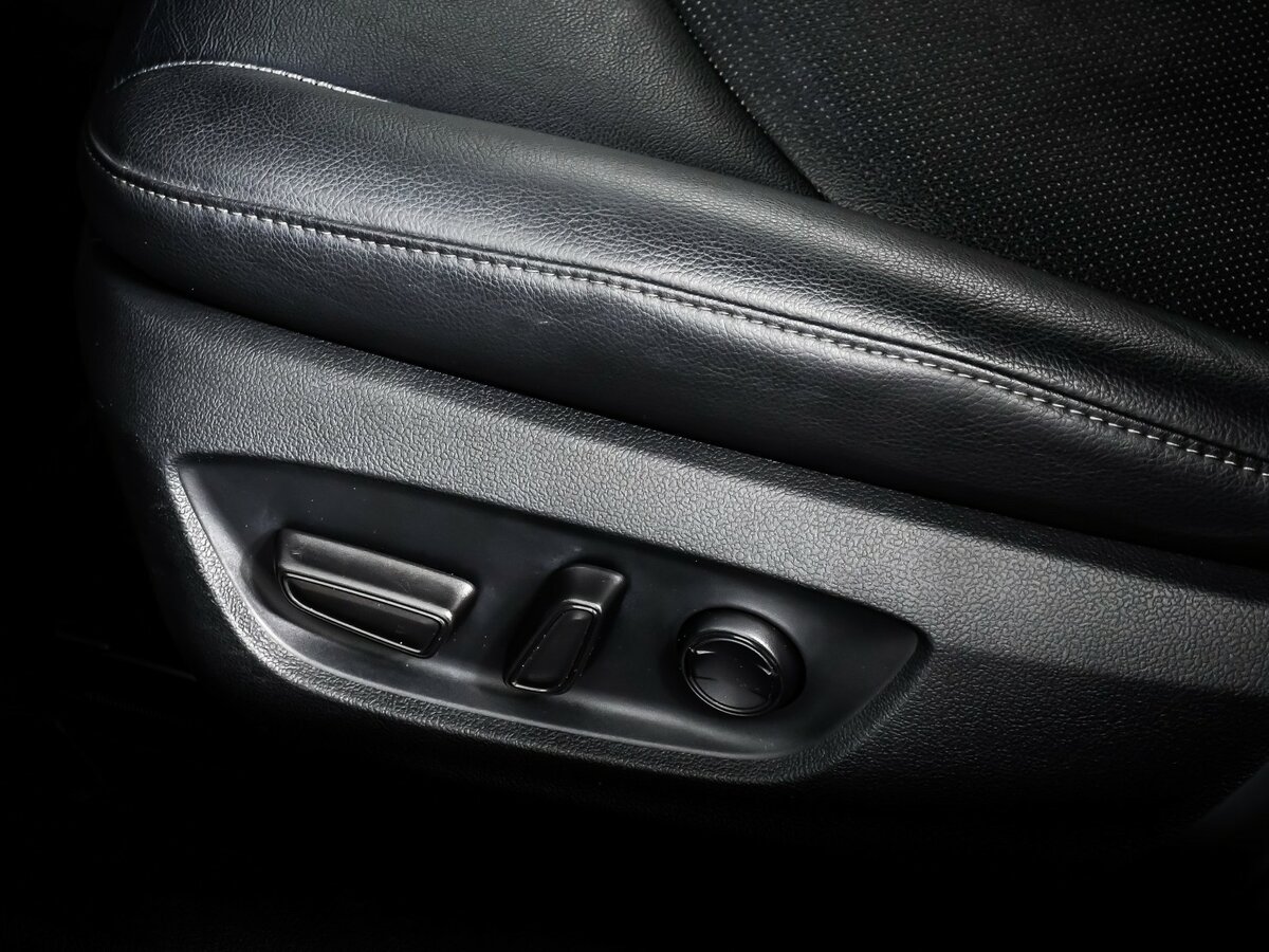 Б/У Тойота Камри 2021 года. Фото: #13