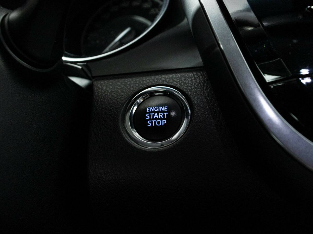 Б/У Тойота Камри 2019 года. Фото: #15