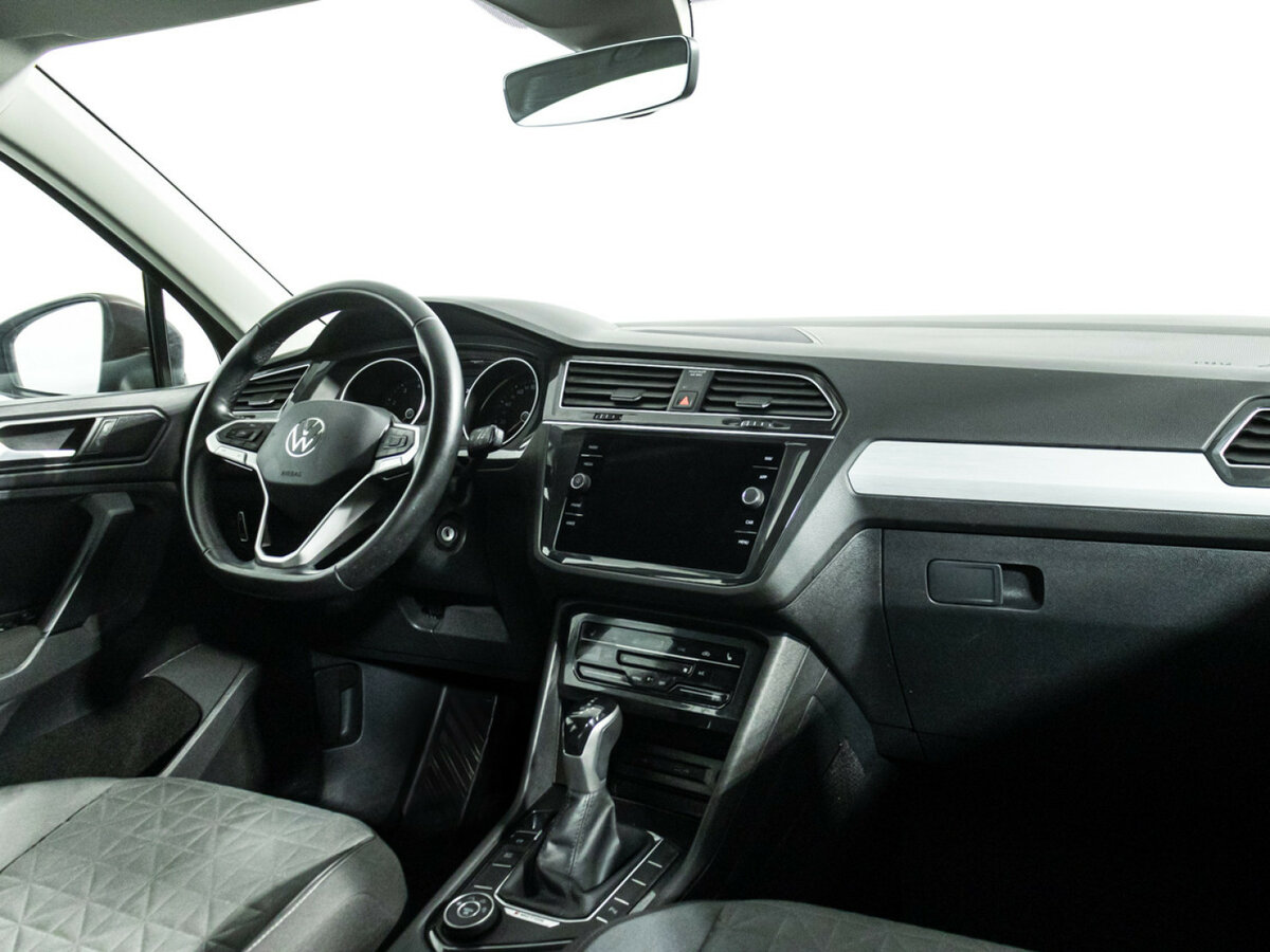 Б/У Фольксваген Тигуан 2021 года. Фото: #8