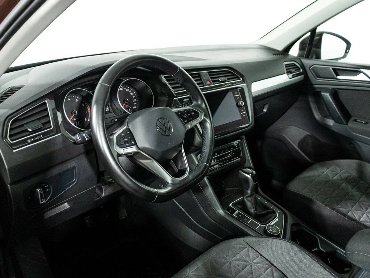 Б/У Фольксваген Тигуан 2021 года. Фото: #10