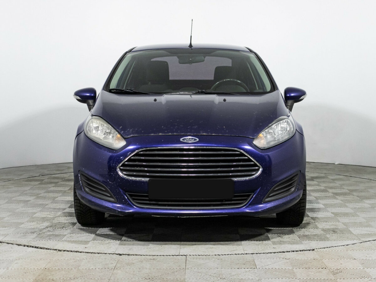 Б/У Форд Фиеста 2015 года. Фото: #1