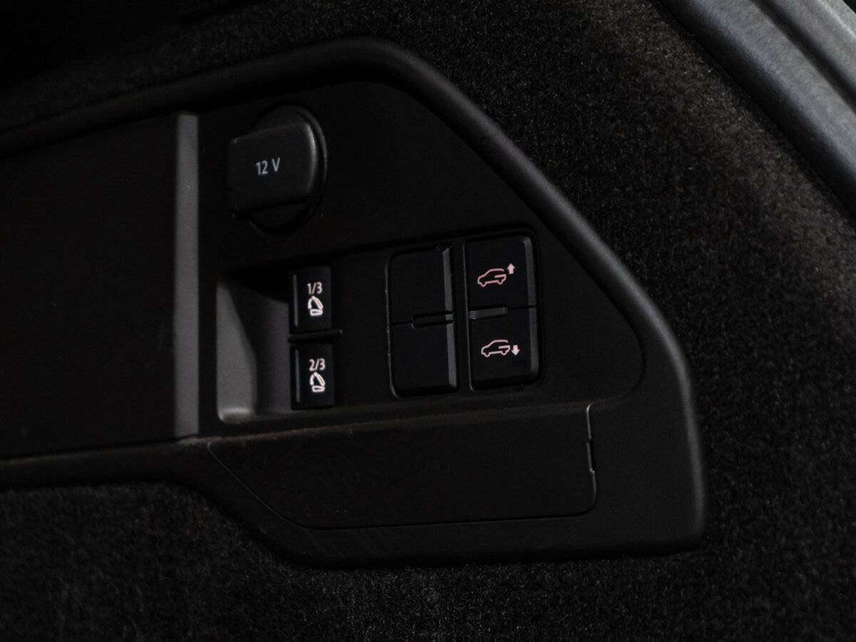 Б/У Фольксваген Туарег 2014 года. Фото: #21