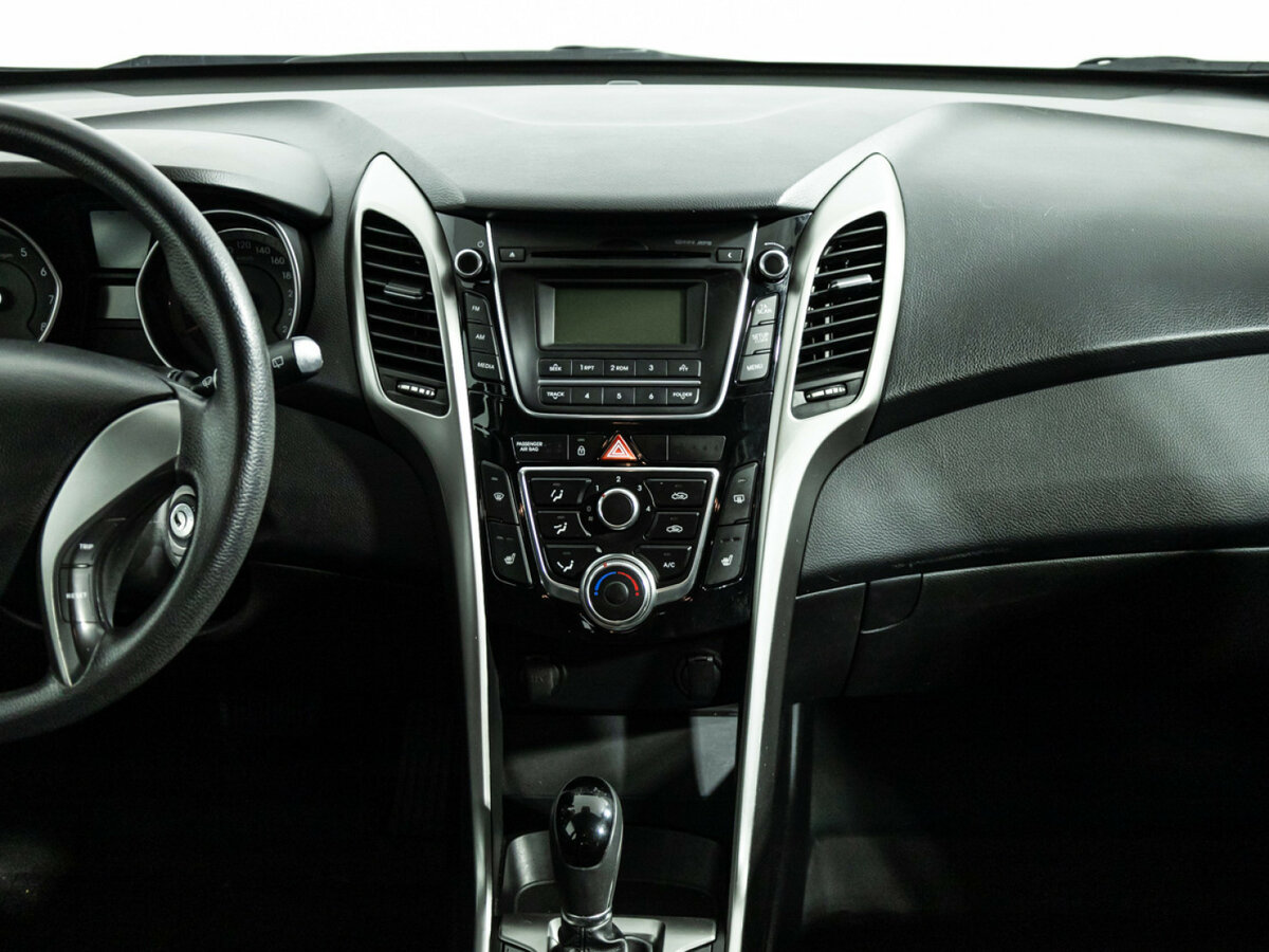 Б/У Хендай ай30 2015 года. Фото: #13