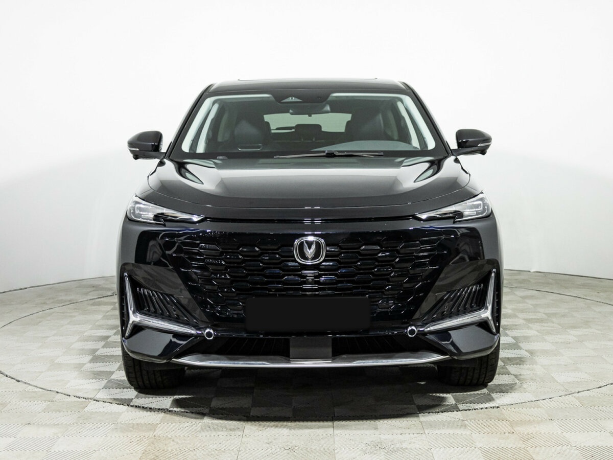 Б/У Чанган УНИ-К 2022 года. Фото: #1