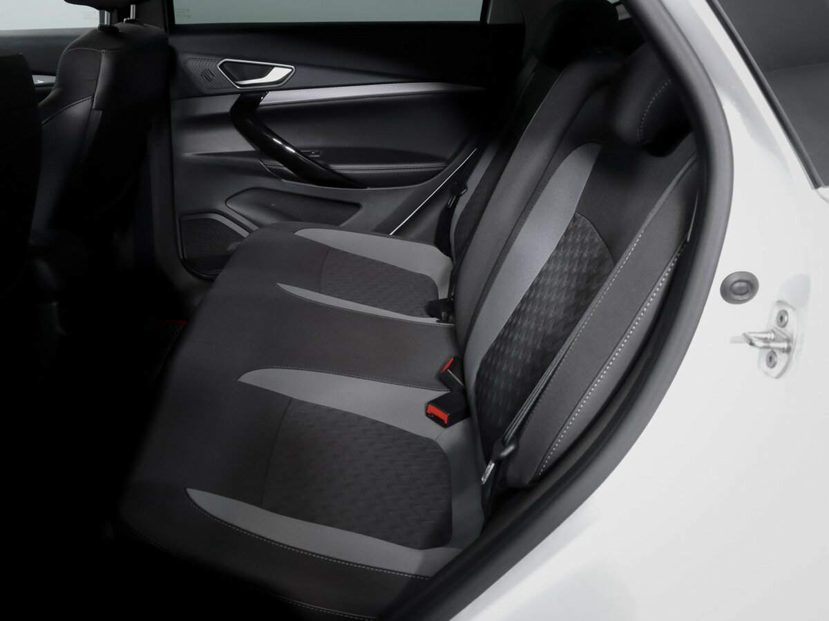 Б/У Лада (ВАЗ) Веста 2023 года. Фото: #7