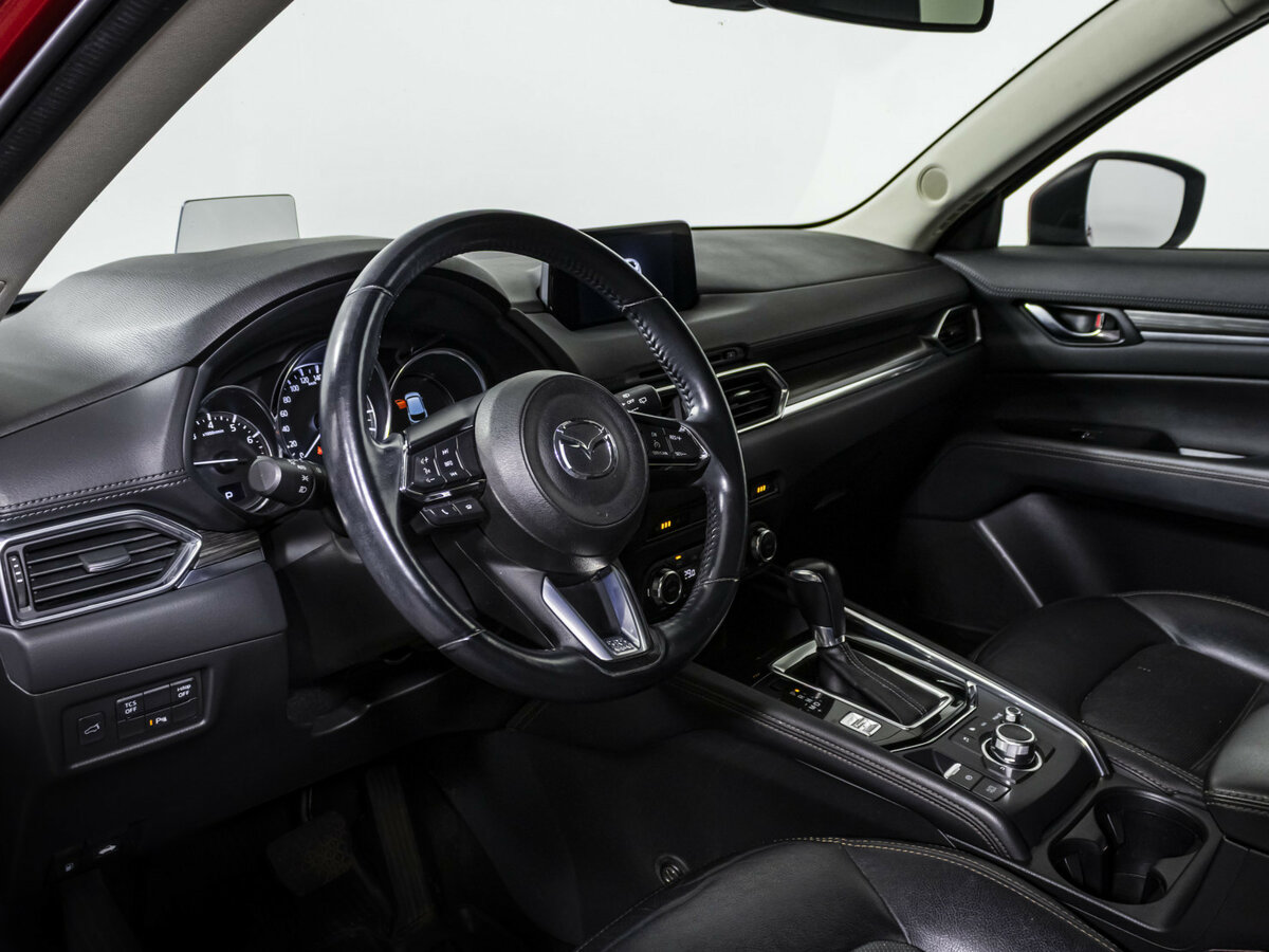 Б/У Мазда Ц-Икс-5 2017 года. Фото: #8