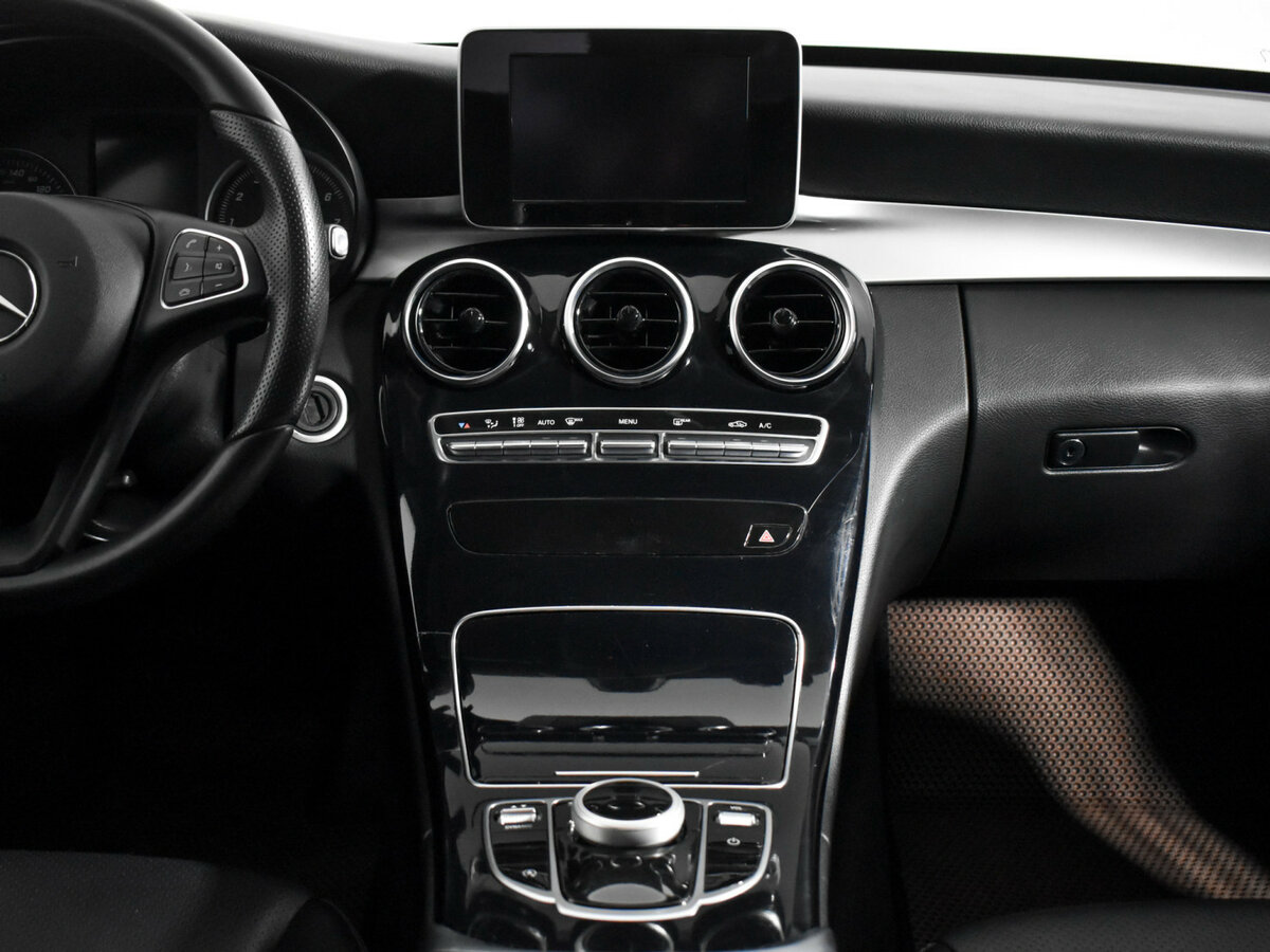 Б/У Мерседес-Бенц Ц-Класс 2018 года. Фото: #12