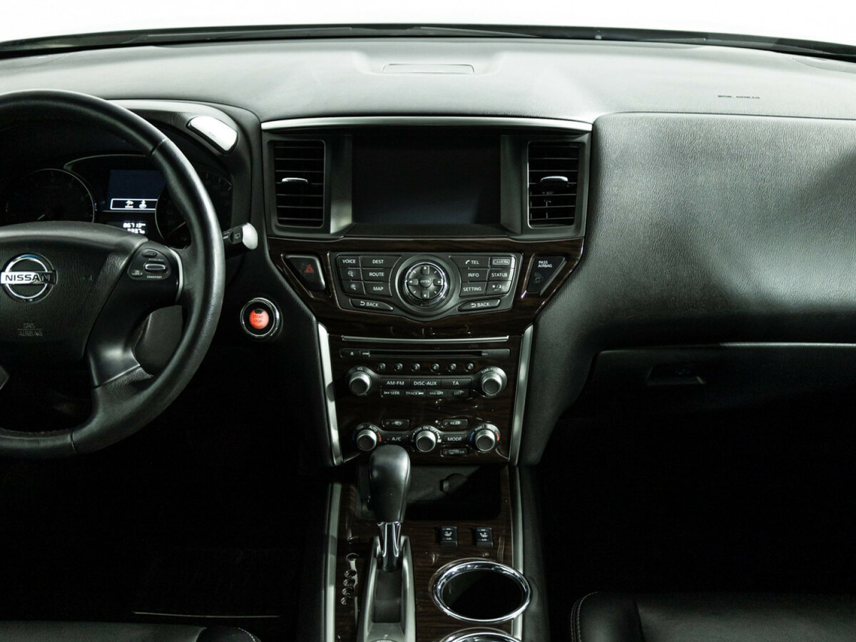 Б/У Ниссан Патфайндер 2015 года. Фото: #11