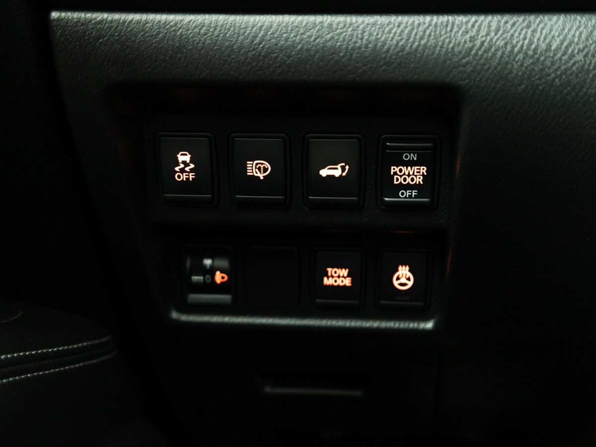 Б/У Ниссан Патфайндер 2015 года. Фото: #18