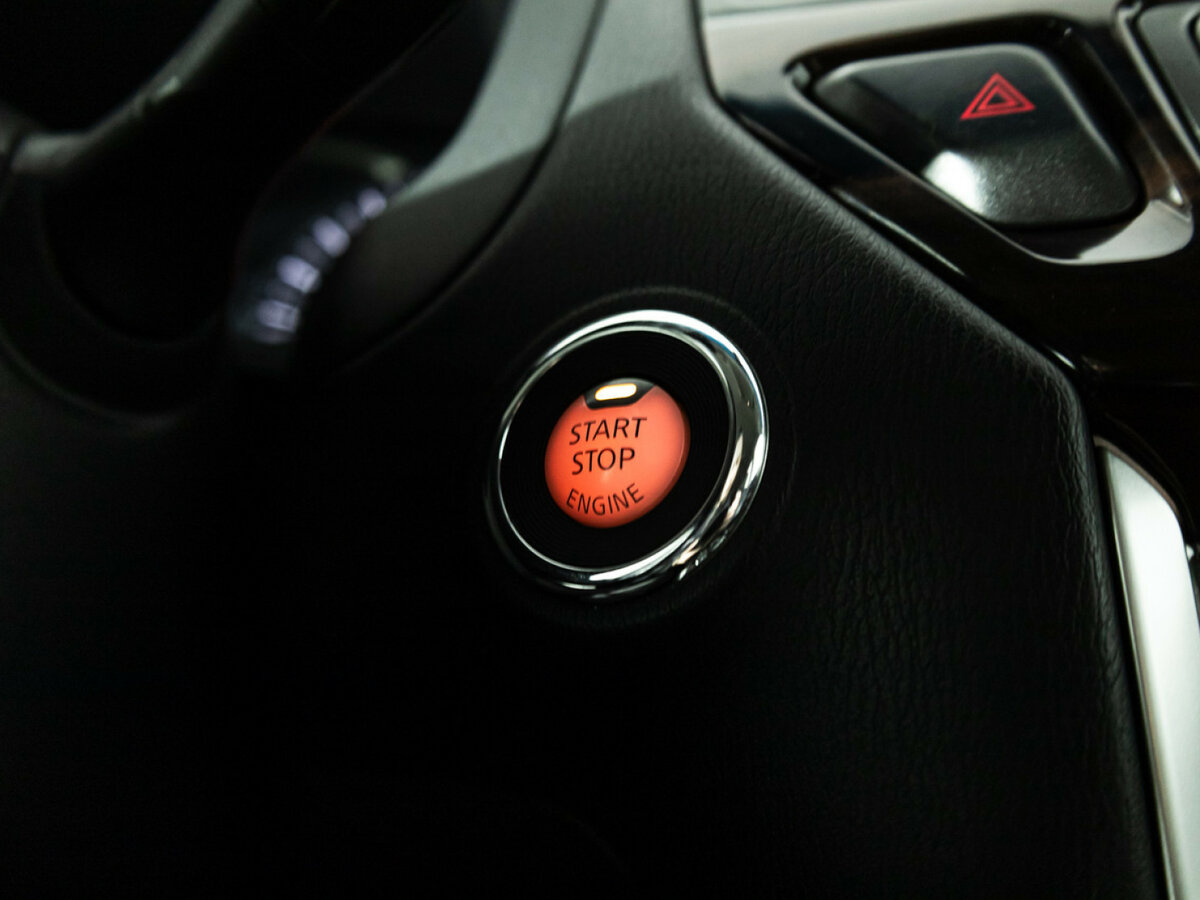 Б/У Ниссан Патфайндер 2015 года. Фото: #19