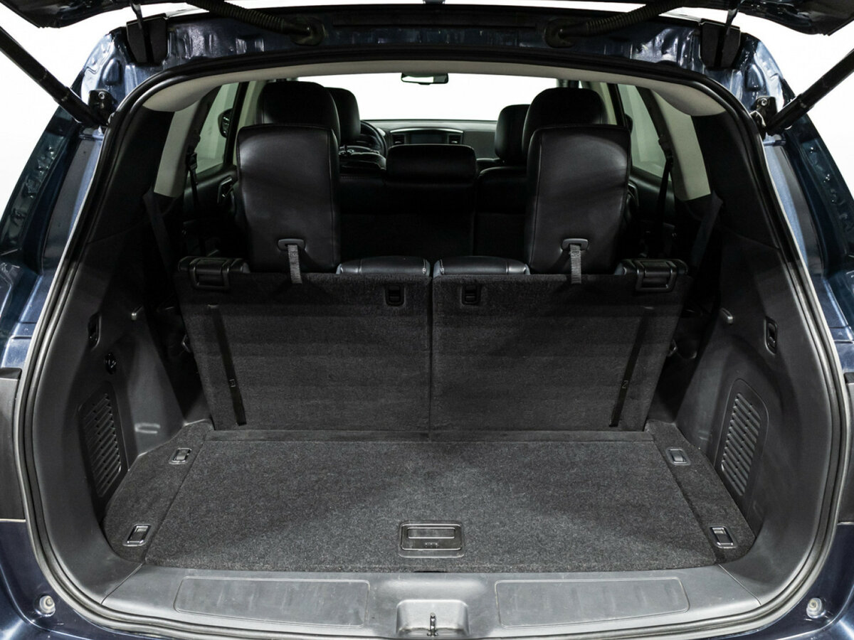 Б/У Ниссан Патфайндер 2015 года. Фото: #23