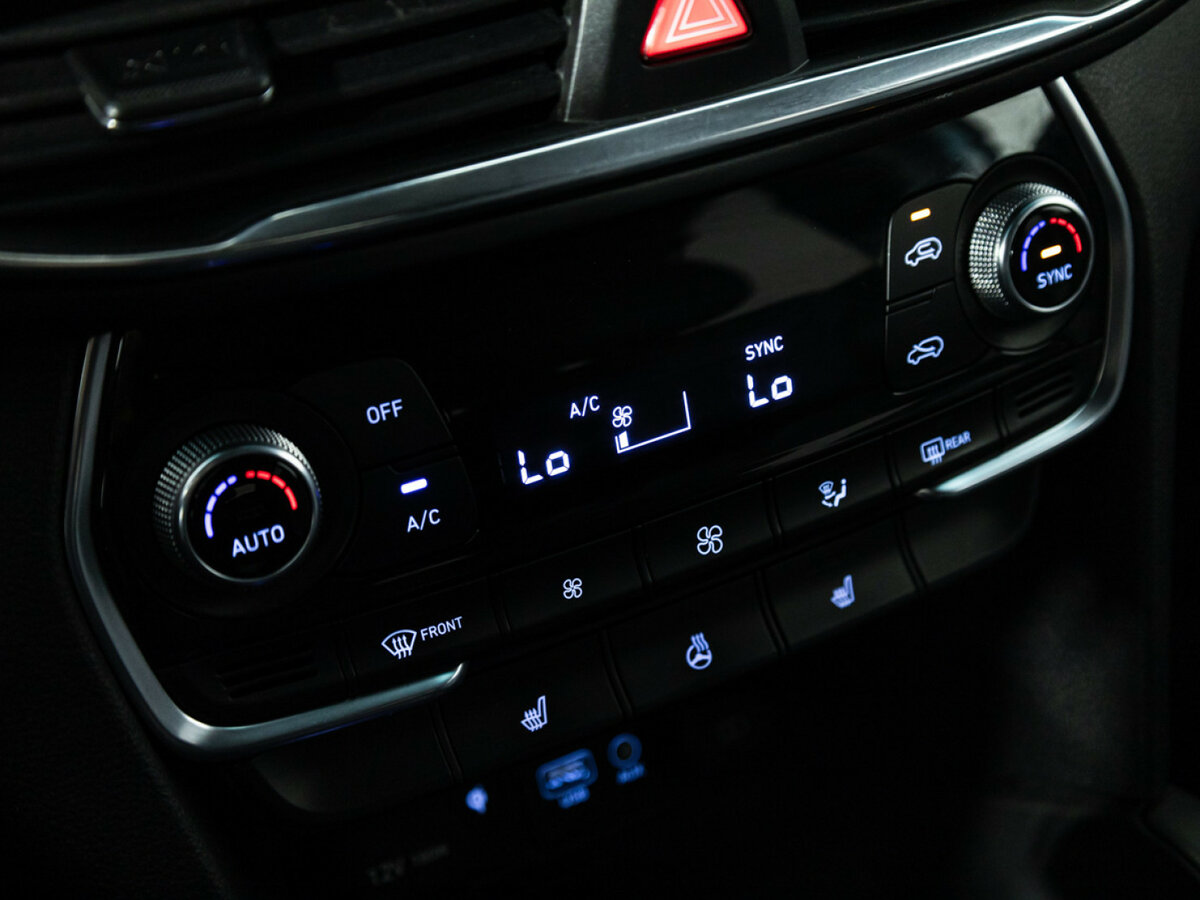 Б/У Хендай Санта Фе 2020 года. Фото: #15