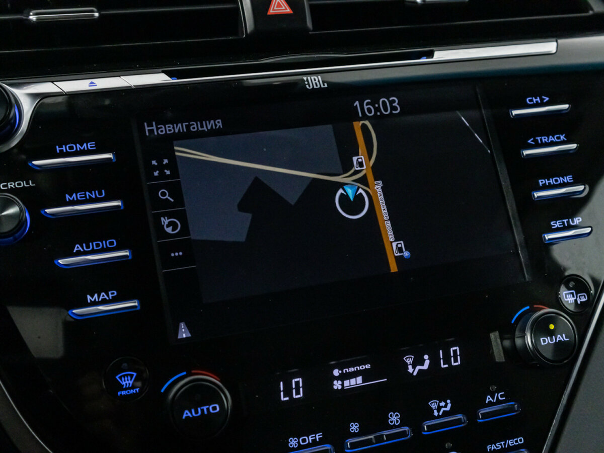 Б/У Тойота Камри 2019 года. Фото: #17