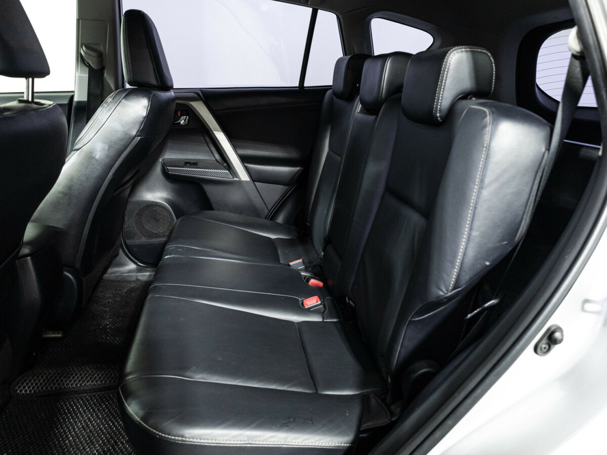 Б/У Тойота Рав4 2014 года. Фото: #9